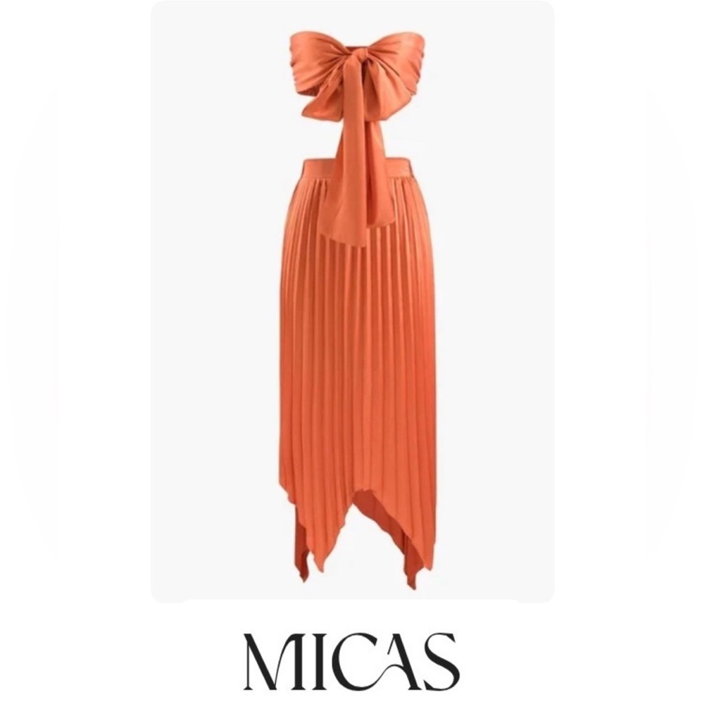 Micas Knot Front Tube Too/Halter and Asymmetric Pleated Skirt, Night Out, L
